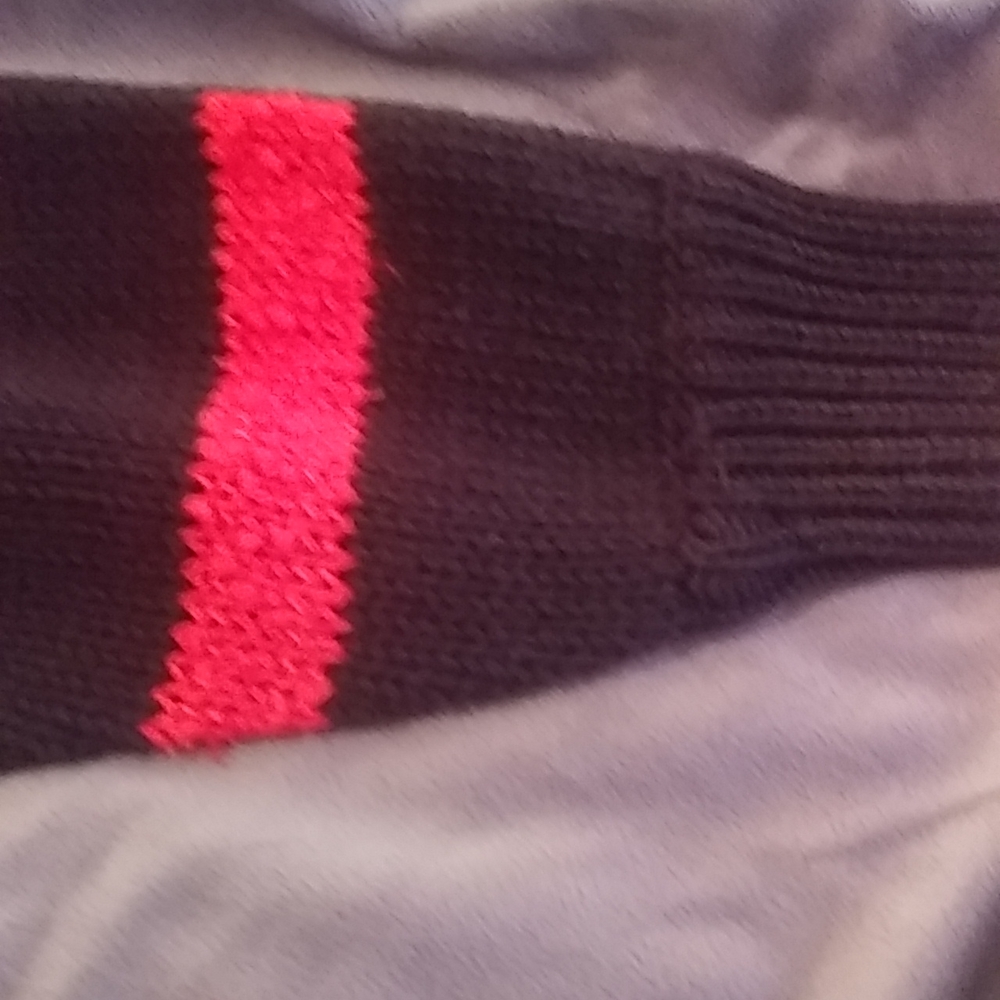 Color Block Sweater - Picture 4 of 13